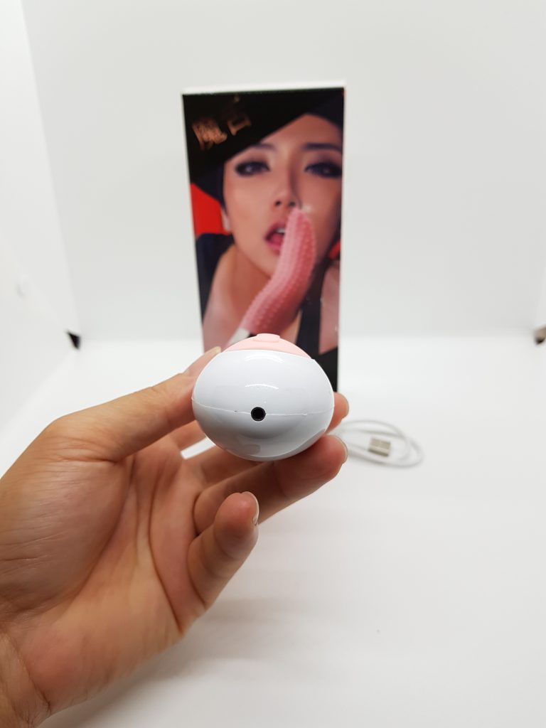 Lưỡi liếm âm đạo cực phê