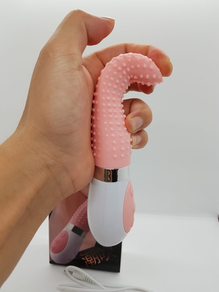 lưỡi liếm âm đạo